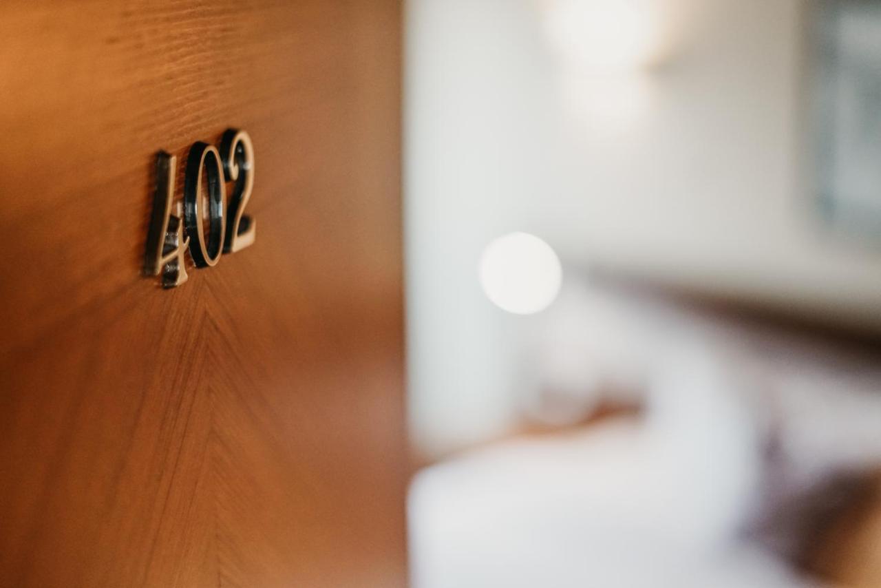 Center Hotel Гірокастра Екстер'єр фото